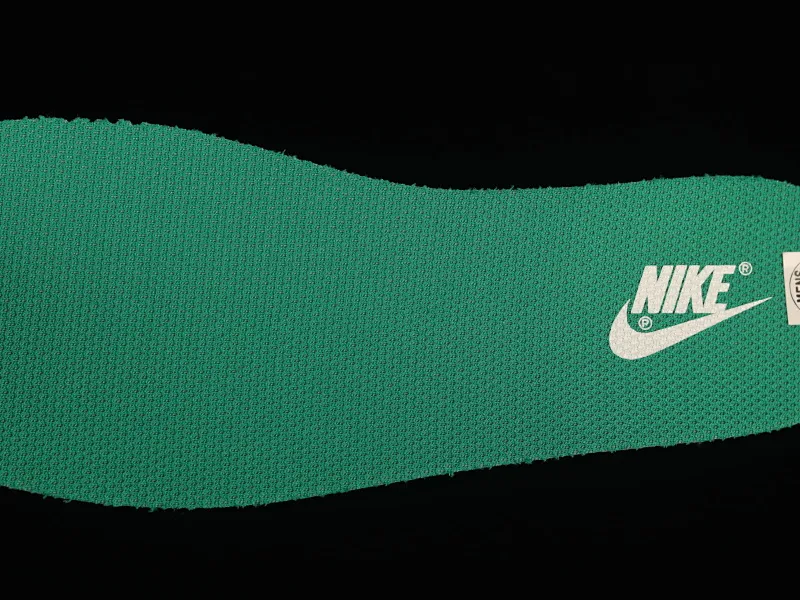 All categories Nk SB Dunk Series Nk SB Dunk Low Low-top sneakers Nk Dunk Low "Green And Gold" Refreshing green color SB Dunk Series low-top casual sports skateboard shoes FB7173-131
